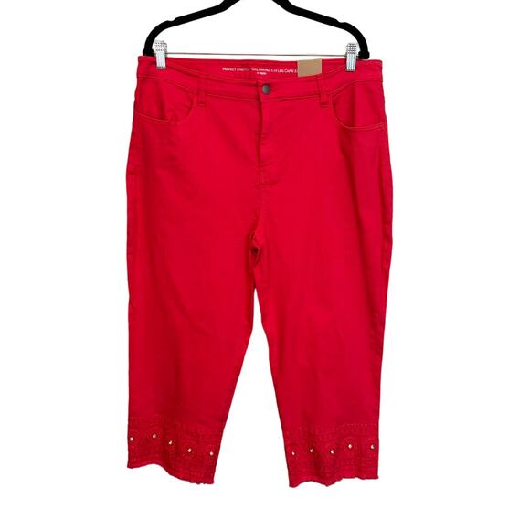Chico's Perfect Stretch Classic Rise Girlfriend Slim Capri Jeans 14 Red NWT - Picture 1 of 8